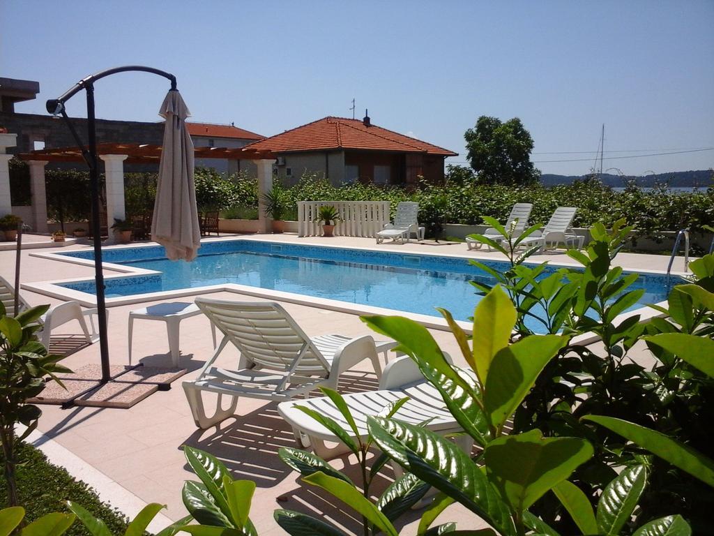 Apartments Zulim Trogir Extérieur photo